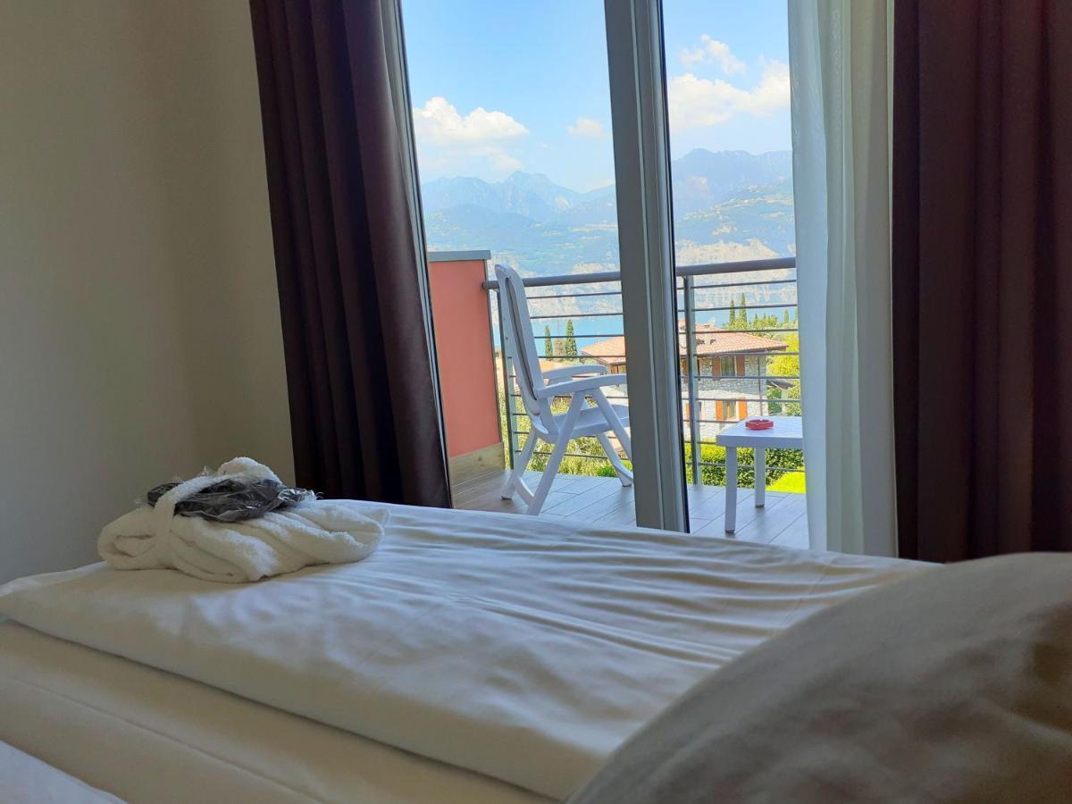 Park Hotel Val Di Monte ***S มัลเชซิเน ภายนอก รูปภาพ
