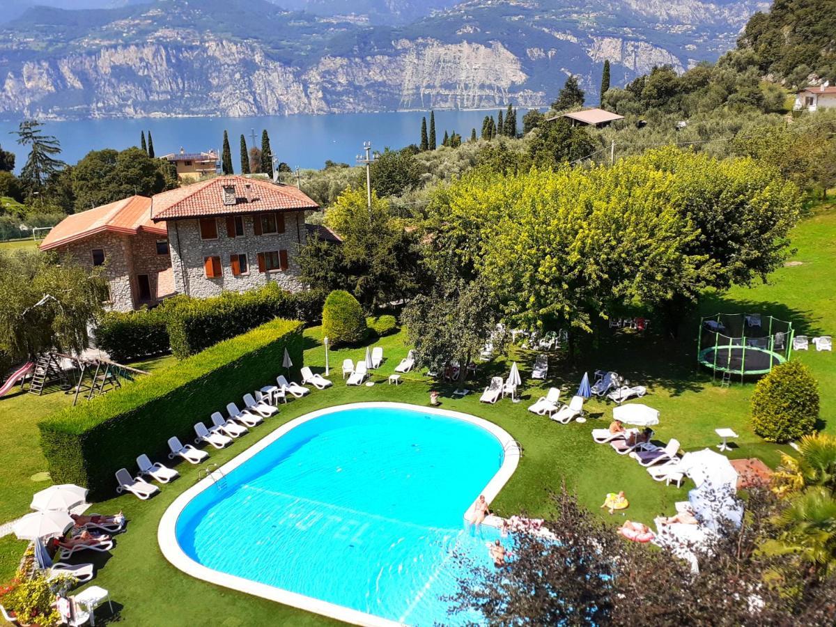 Park Hotel Val Di Monte ***S มัลเชซิเน ภายนอก รูปภาพ