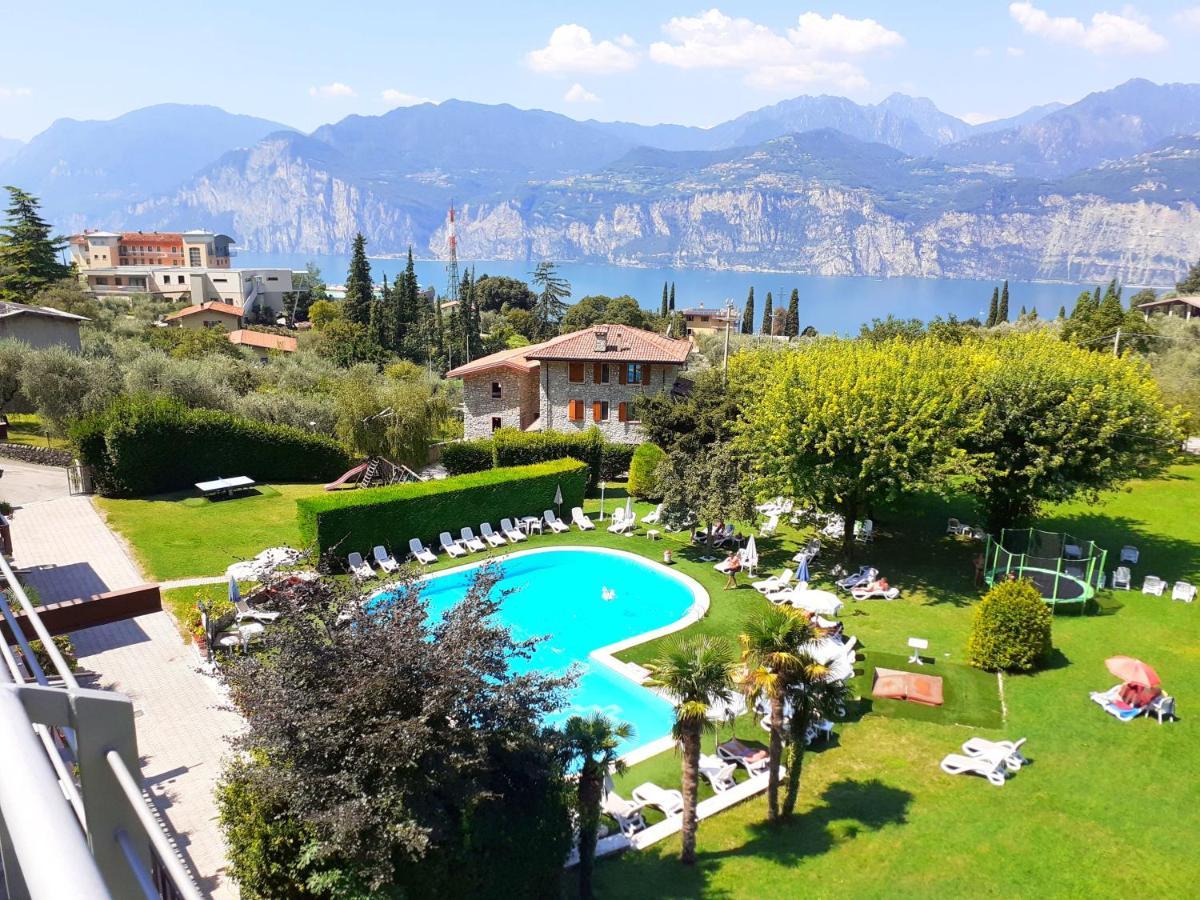 Park Hotel Val Di Monte ***S มัลเชซิเน ภายนอก รูปภาพ