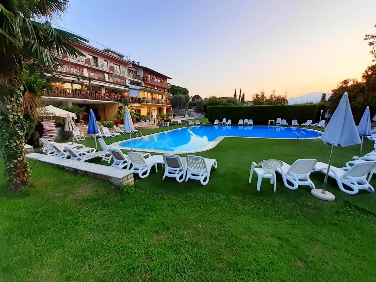 Park Hotel Val Di Monte ***S มัลเชซิเน ภายนอก รูปภาพ