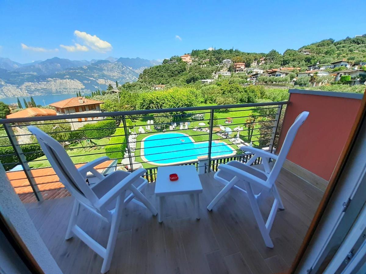Park Hotel Val Di Monte ***S มัลเชซิเน ภายนอก รูปภาพ